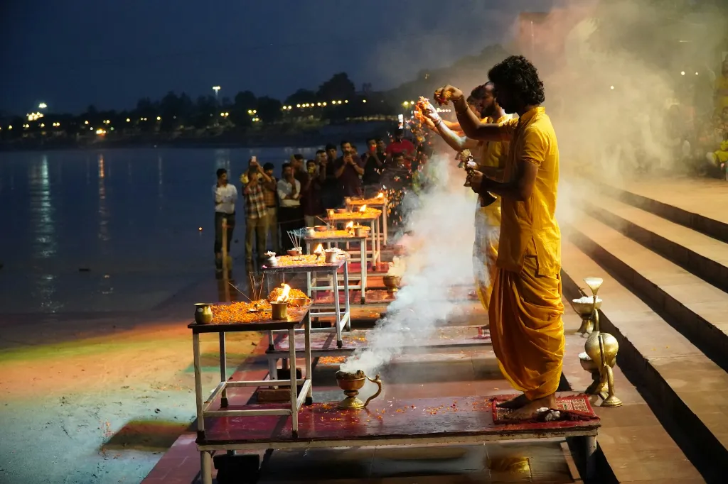 unsplash_K3f_n5xPG6U_aarti.webp