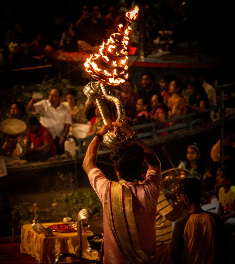 unsplash_YZK1RJyrjg0_Ganga aarti.webp