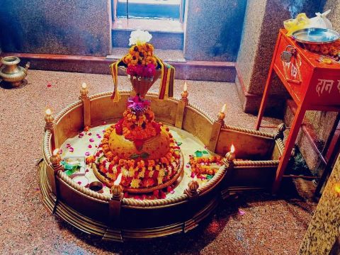 धार्मिक अनुष्ठान और अनुष्ठान (संस्कार और शांति) (Santanotpatti Vedic Ritual)